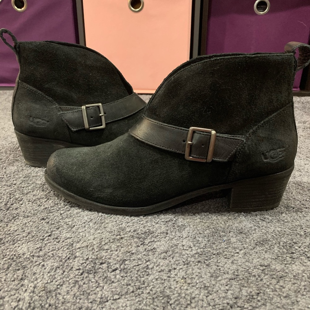 Size 10 Ugg Wright Belted Boot